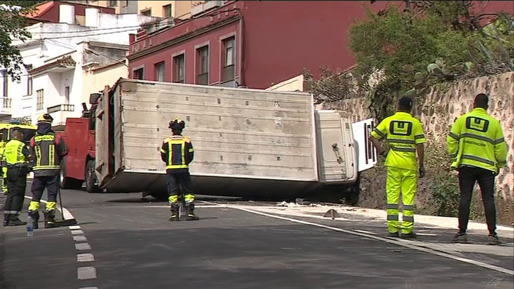 Vuelco de camión en la GC-15