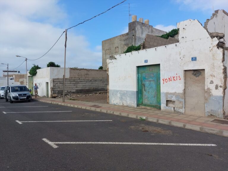 El Ayuntamiento de Arrecife clausura un nuevo local de drogas en la zona de Las Rapaduras, en Lanzarote