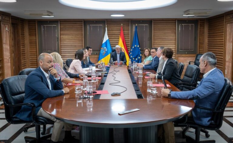 Canarias pedirá a Von der Leyen que vea de primera mano la situación migratoria en Canarias