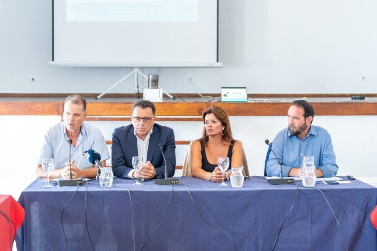 El Gobierno canario se hará cargo de la limpieza de los pozos negros de La Graciosa