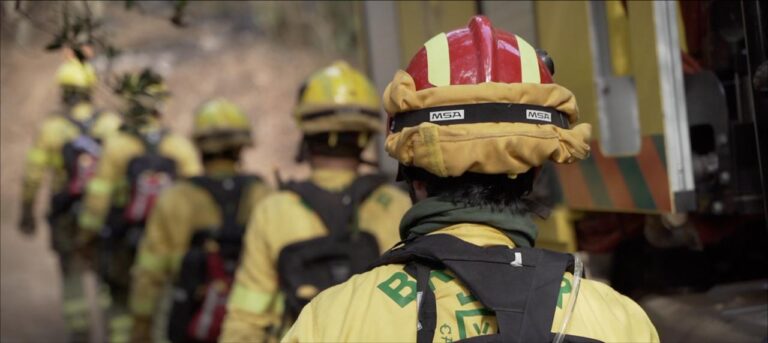 Televisión Canaria estrena ‘Línea de defensa’, un documental sobre la lucha contra los incendios