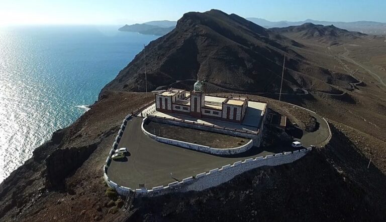 ‘Una más una’ retrata los 30 años de la ruta canaria