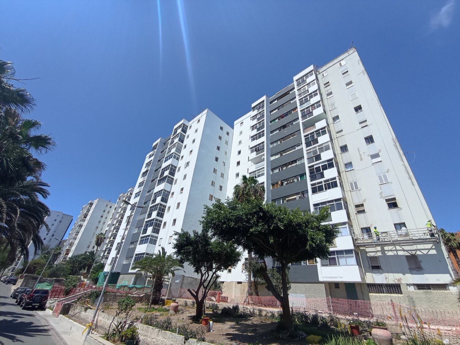 Los canarios invierten 9 años de su salario al pago de una vivienda en 2024