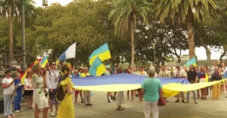 Las Palmas de Gran Canaria pide en la calle el fin de la invasión en Ucrania