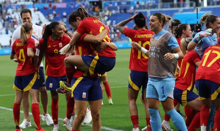 2-2 (4-2) España llega a las semis tras vencer a Colombia en los penaltis