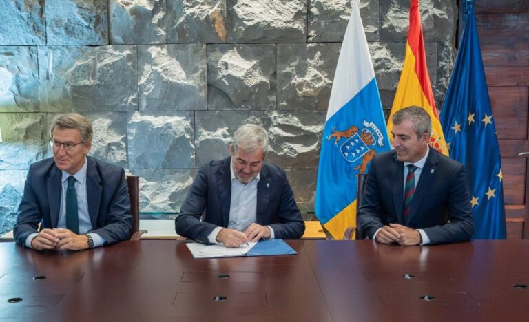 El acuerdo entre PP y Gobierno canario sobre migración llega a los pasillos de la Cámara autonómica