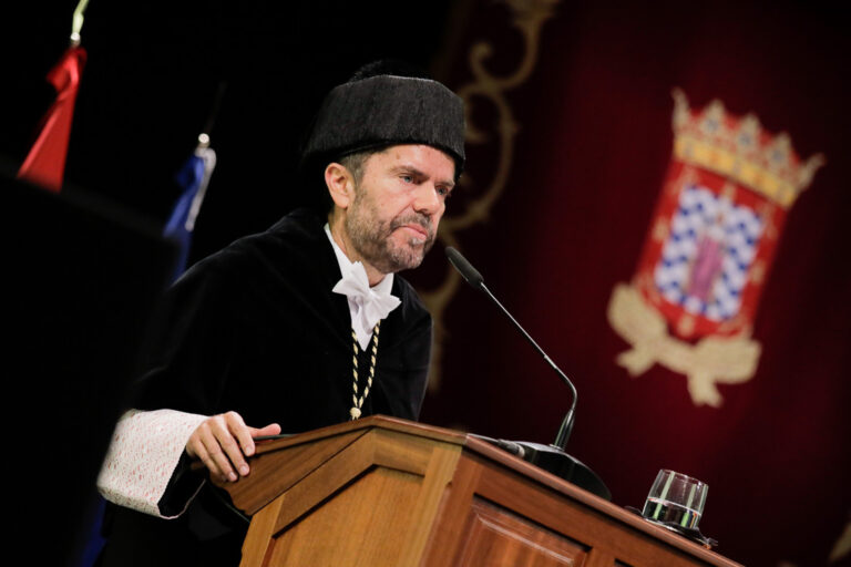 El rector de la ULL alerta del peligro de la proliferación de universidades privadas