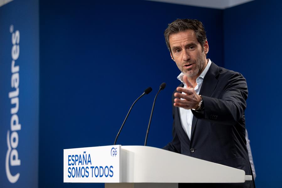 Sémper (PP) anuncia que padece cáncer y que reducirá su presencia pública