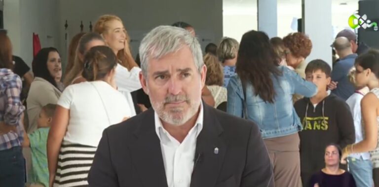 Clavijo reclama al Estado los 150 millones que ha gastado Canarias en la atención a los migrantes