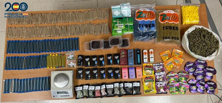 Dos detenidos por vender estupefacientes en un local del sur de Tenerife