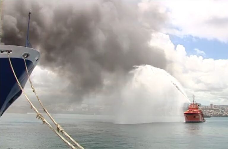 Otros accidentes que dejaron vertidos contaminantes en aguas de Canarias