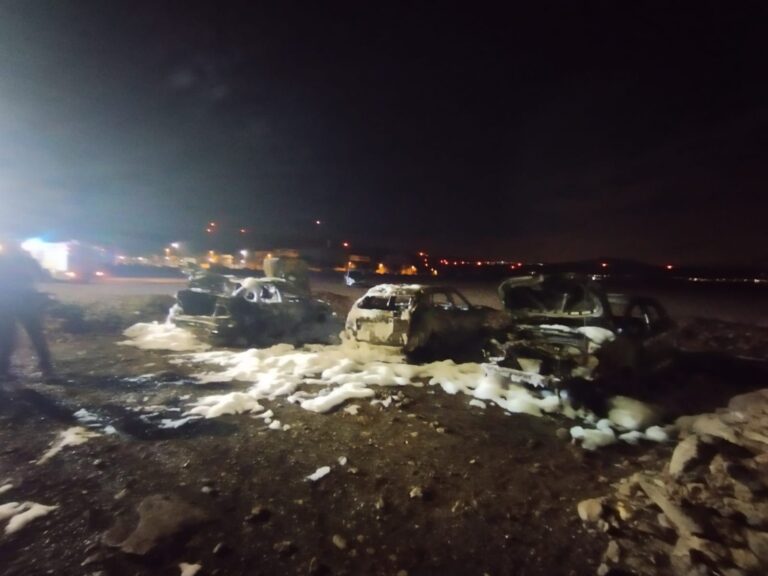 Tres vehículos arden en Gran Canaria