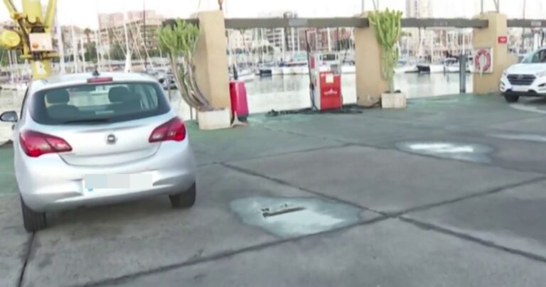 Continúan sintiéndose los efectos de las mareas vivas en Las Palmas de Gran Canaria