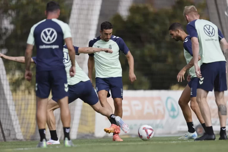 2 – 3 La UD Las Palmas cae en casa ante el Athletic Club