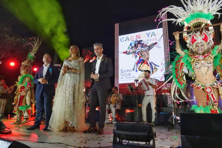 Santa Cruz de Tenerife presenta el cartel y la canción oficial del Carnaval 2025