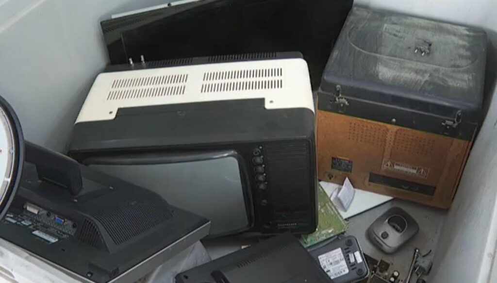 Canarias gestionó 7.232 toneladas de residuos electrónicos en 2024