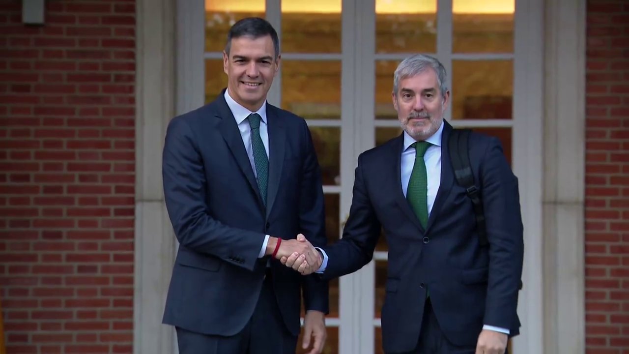 Clavijo pide a Sánchez impulsar una cumbre de las RUP para blindar los fondos europeos