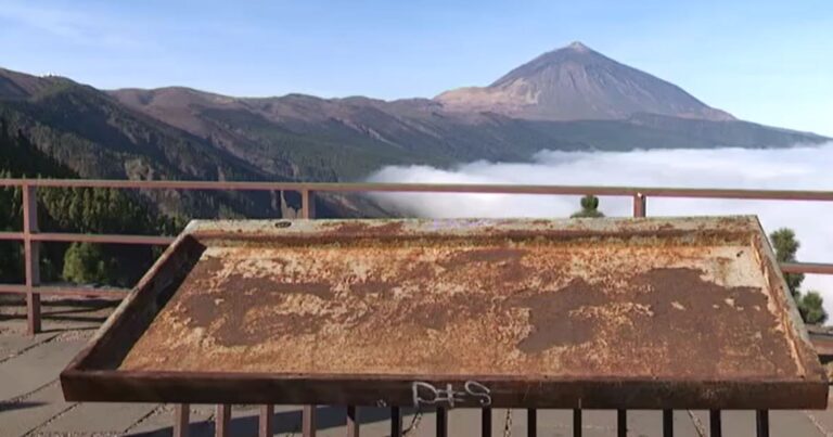 Situación de abandono en algunos miradores de Tenerife