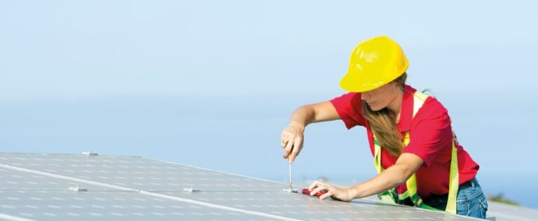 58 millones de euros para formar a más de 30.000 desempleados en Canarias