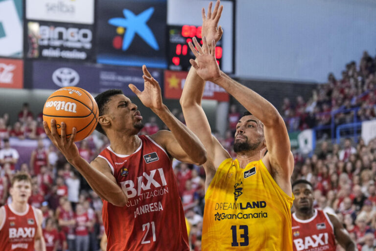 79-58 | El Dreamland Gran Canaria cae ante el Baxi Manresa