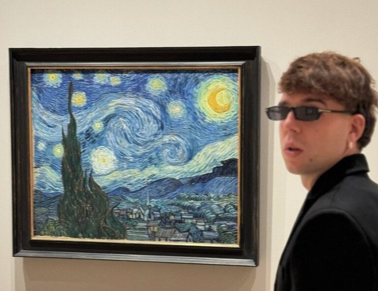 Quevedo reaparece en las redes con nuevas incógnitas