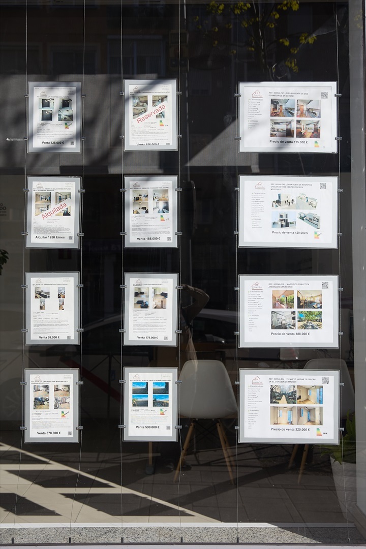 Canarias entre las CCAA que concentra los 25 municipios más caros para comprar un piso