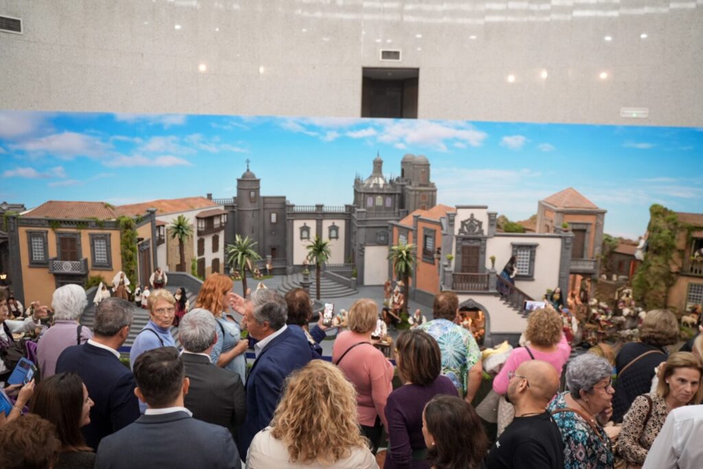 El Gobierno de Canarias inaugura su primer belén. Acto de presentación del belén de la sede de Presidencia del Gobierno de Las Palmas de Gran Canaria/ Gobierno de Canarias.