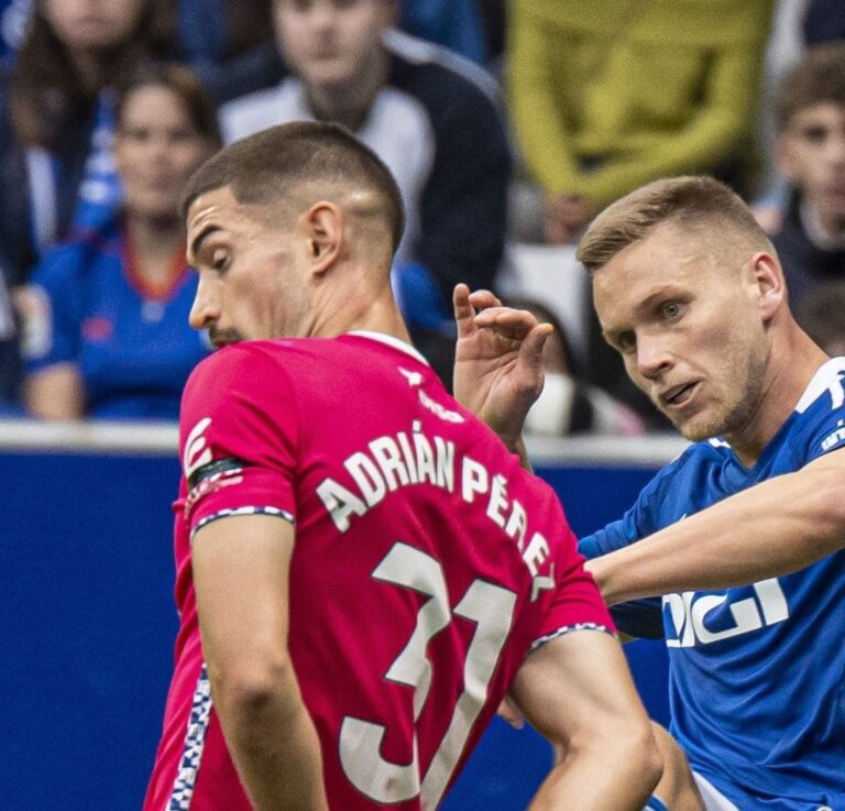 3-1 | El Real Oviedo asalta los puestos de ascenso directo y hunde al CD Tenerife