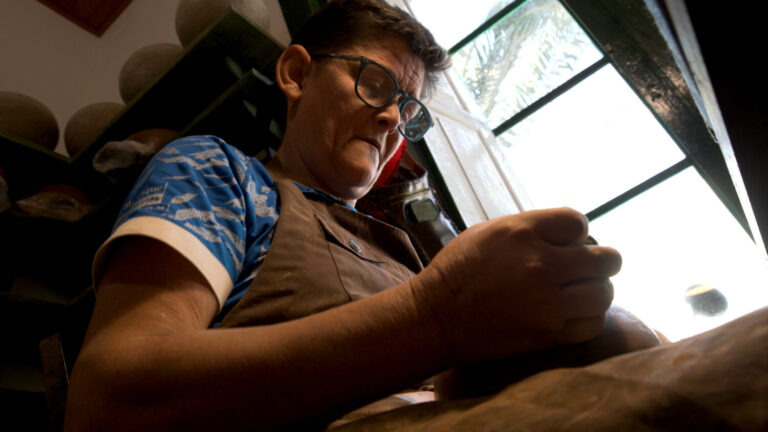 ‘Somos loceros’, los rostros de la artesanía canaria