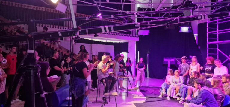 ‘Ídolos de Tara’ analiza el impacto en las víctimas de violencia vicaria