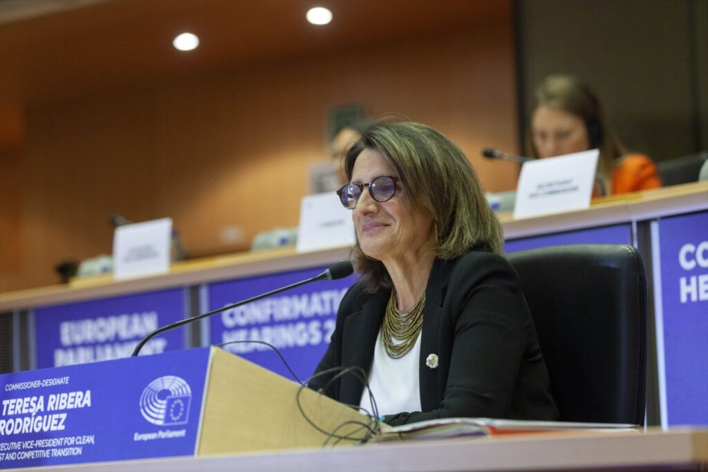 La candidata a la vicepresidencia ejecutiva de Transición Limpia, Justa y Competitiva, y a la cartera de Competencia de la Comisión Europea, Teresa Ribera, durante su intervención en el Parlamento Europeo en el proceso de audiencia para la confirmación de su candidatura a la Comisión Europea,