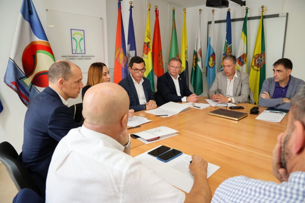 Canarias invierte en mejoras para la Mancomunidad del Norte de Gran Canaria. Reunión de Pablo Rodríguez con la Mancomunidad del Norte/ Gobierno de Canarias