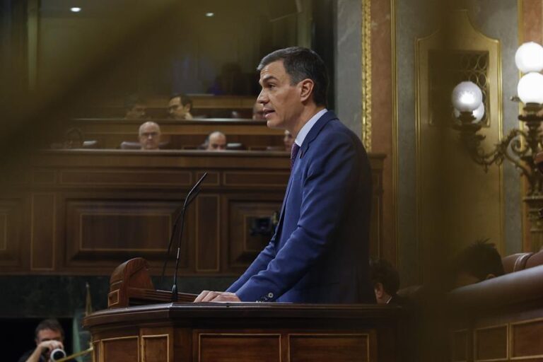 Sánchez anuncia mas ayudas por la DANA y se abre a la posibilidad de una comisión de investigación