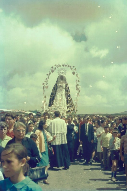 Procesión Virgen de los Dolores en Lanzarote en 1965 / Memoria de Lanzarote / Cabildo de Lanzarote
