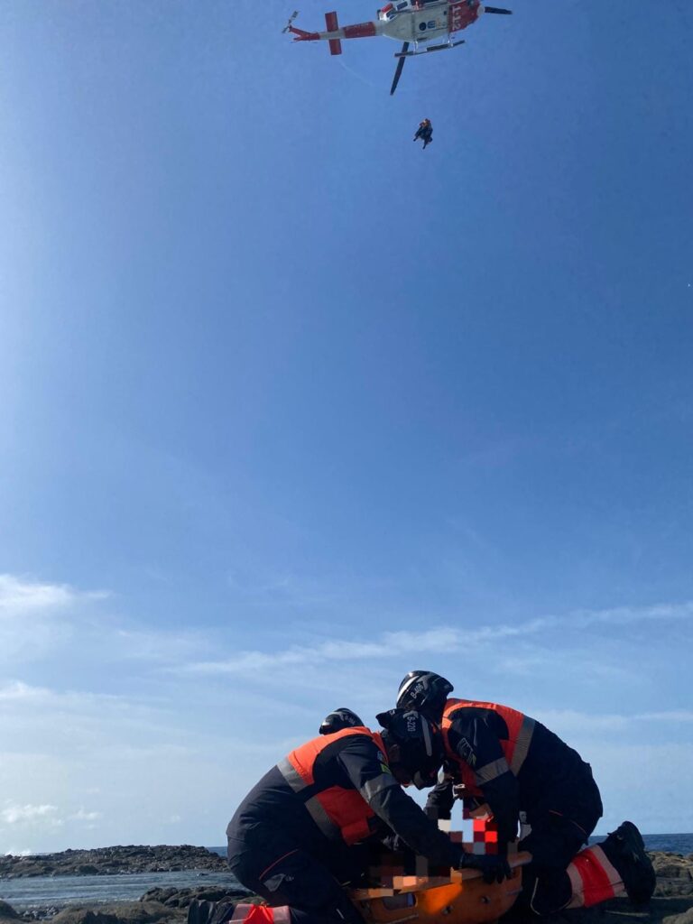 Atraca en el Puerto de Las Palmas el buque escuela más antiguo del mundo