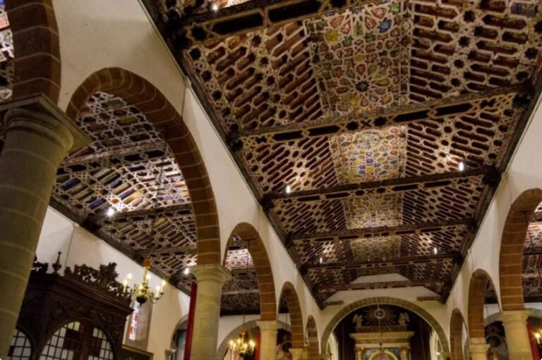 ‘El Alpende’ pone el foco en la persecución de mujeres bahá’ís