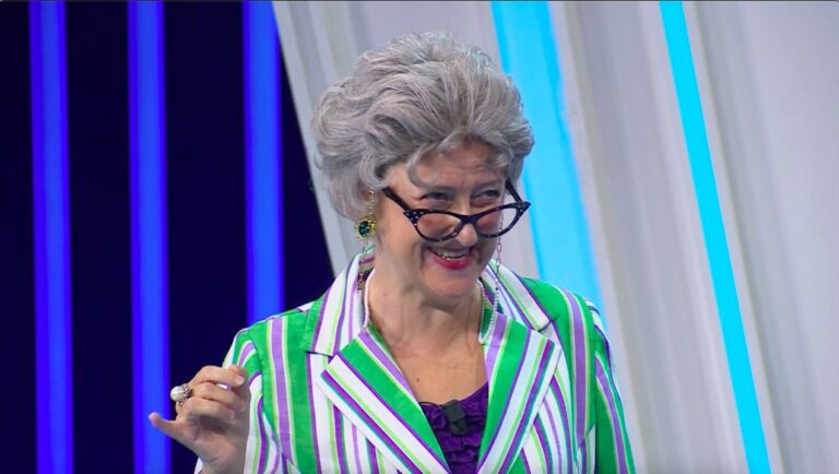 “Pillaron a un minotauro disfrazado de torero”, nuevo episodio de ‘En otra clave’