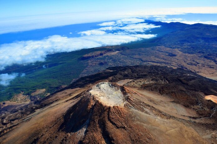Los cabildos de Tenerife y La Palma presentarán una candidatura conjunta para convertirse en sede del Centro Nacional de Vulcanología