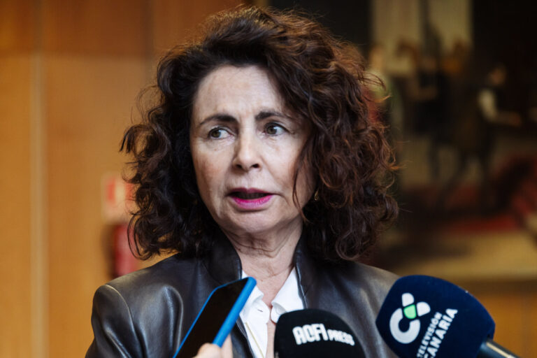 Asián: “Si todos somos singulares, nadie es singular”