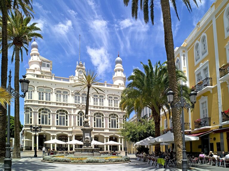 El Ayuntamiento de Las Palmas de Gran Canaria declara de especial interés la restauración del Gabinete Literario