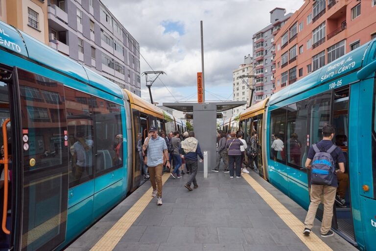 La Línea 1 del tranvía de Tenerife operará con carácter ininterrumpido la noche de Fin de Año y Año Nuevo