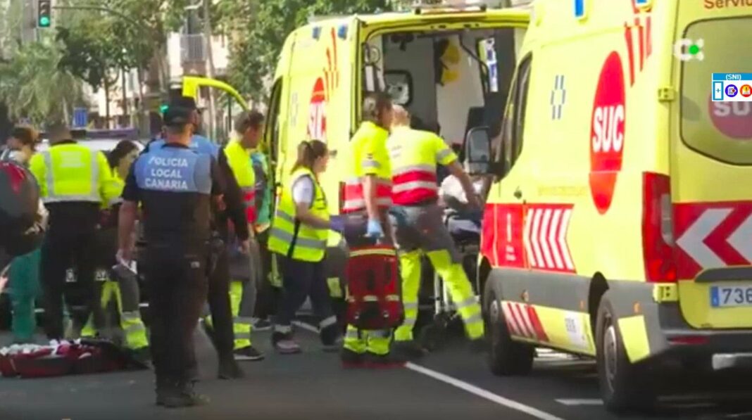 Una mujer de 40 años herida tras ser atropellada por una guagua