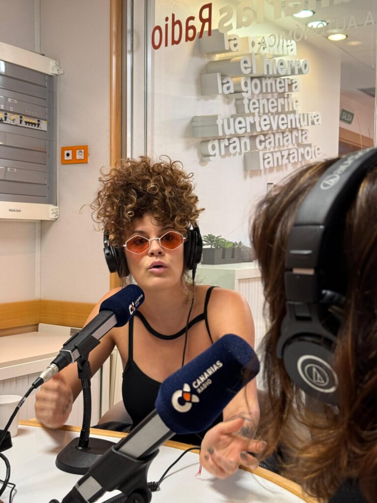 Mel Ömana: “Estoy muy centrada en el Benidorm Fest 2025”.