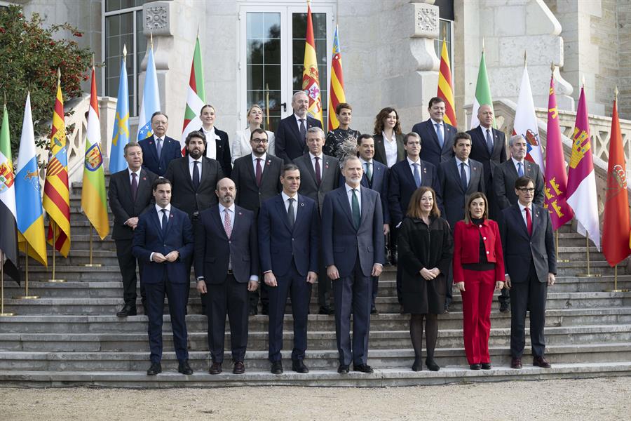 Foto familia Conferencia Presidentes 2024