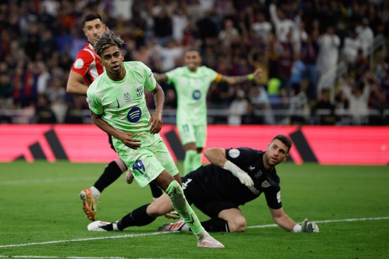 El Barcelona, finalista de la Supercopa de España tras ganar 0-2 al Athletic de Bilbao