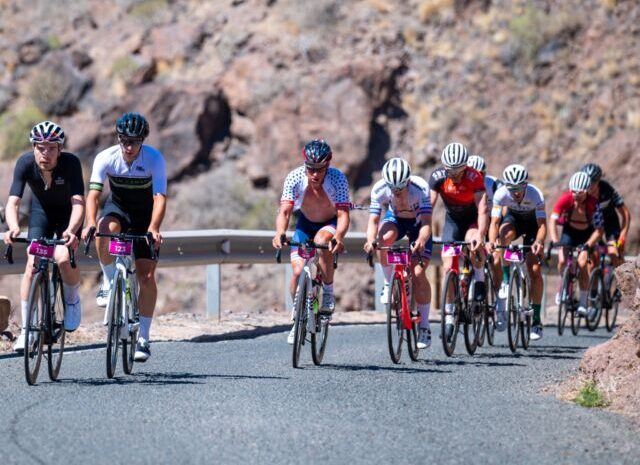 ‘Roscas y Cotufas’ apoya al ciclismo en la carrera ‘Desafío La Titánica’