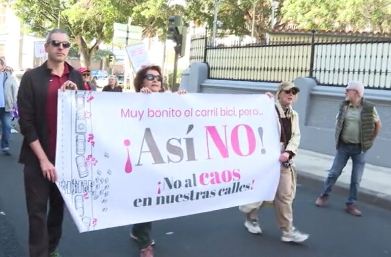 Bermúdez responde a las protestas por el carril bici: «estamos haciendo lo que en toda España se está usando»