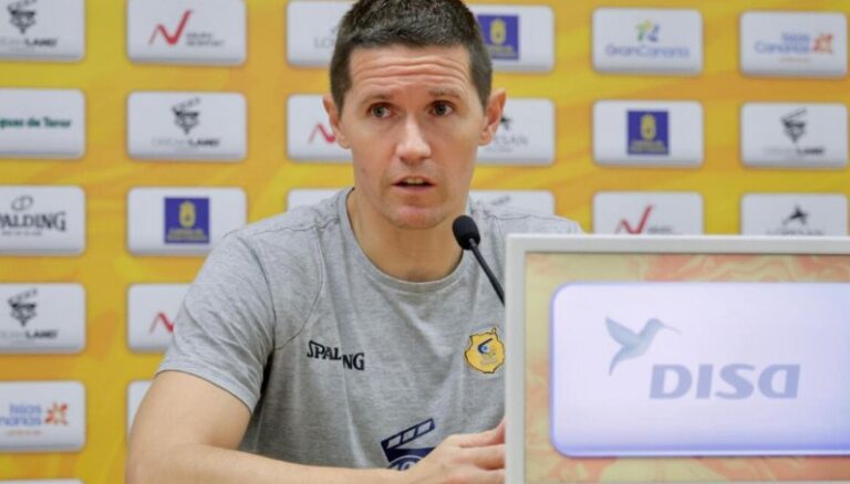 Lakovic apela a «competir bien física y tácticamente» ante el Barcelona