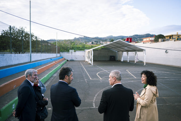 Luz verde para construir un pabellón en el colegio Las Mercedes y para techar la cancha del colegio El Ortigal, en Tenerife