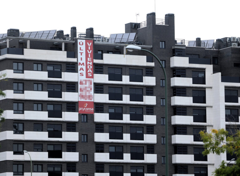 El Gobierno canario estudia avalar a los jóvenes en la compra de vivienda